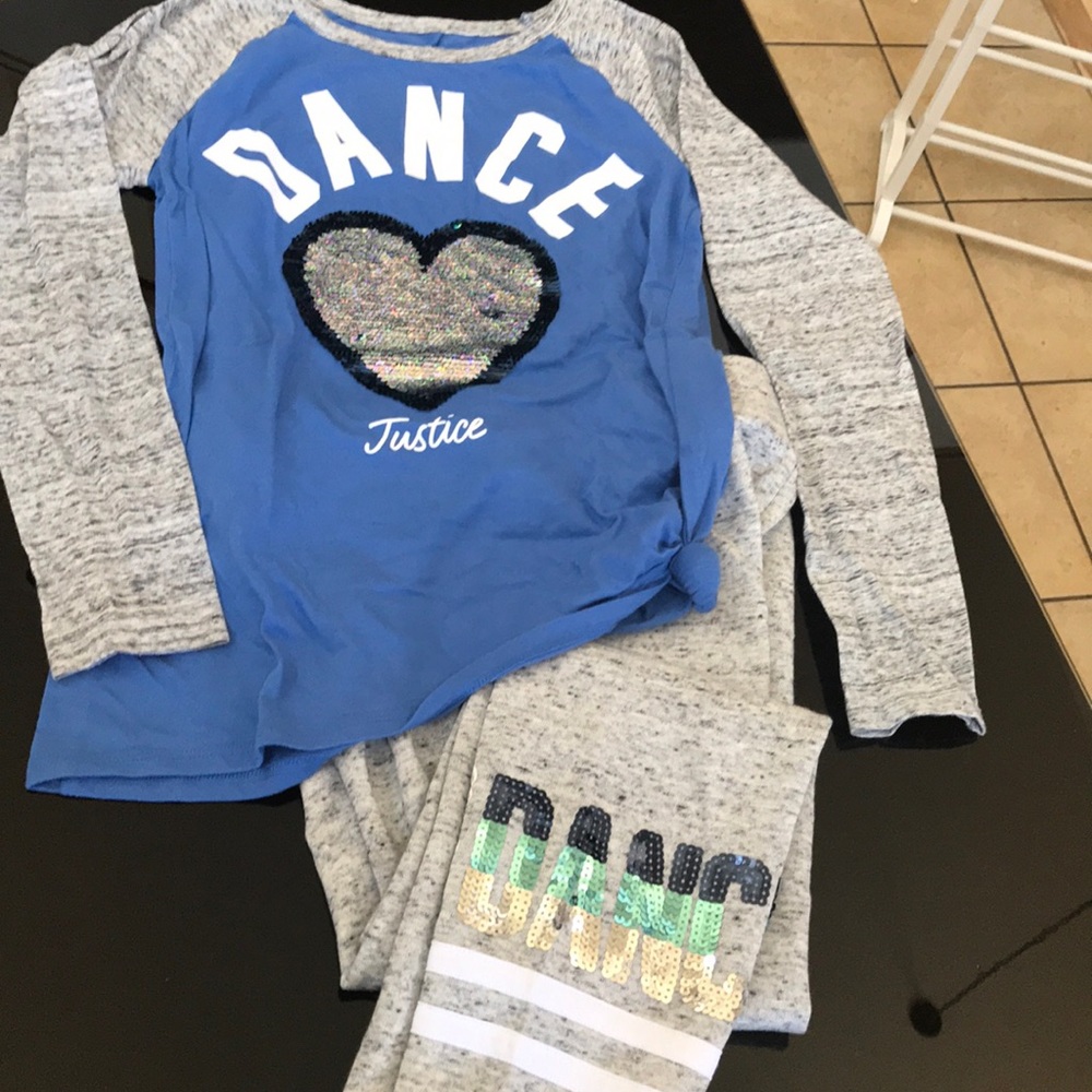 Flippie shirt with matching Justice sweatpants 12